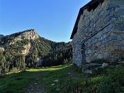 13 Passaggio ad una seconda baita di Torcola Vaga